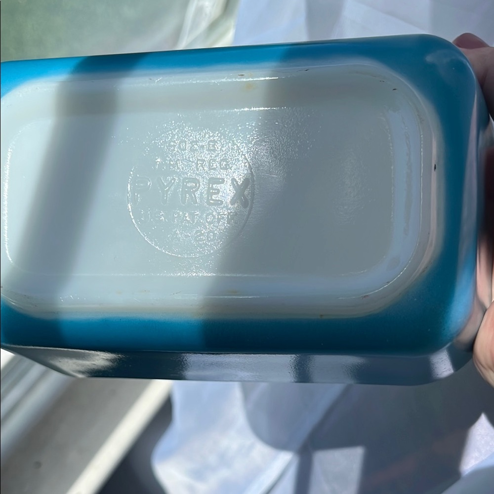 Pyrex Blue Bakeware Rectangular Dish - Picture 5 of 9